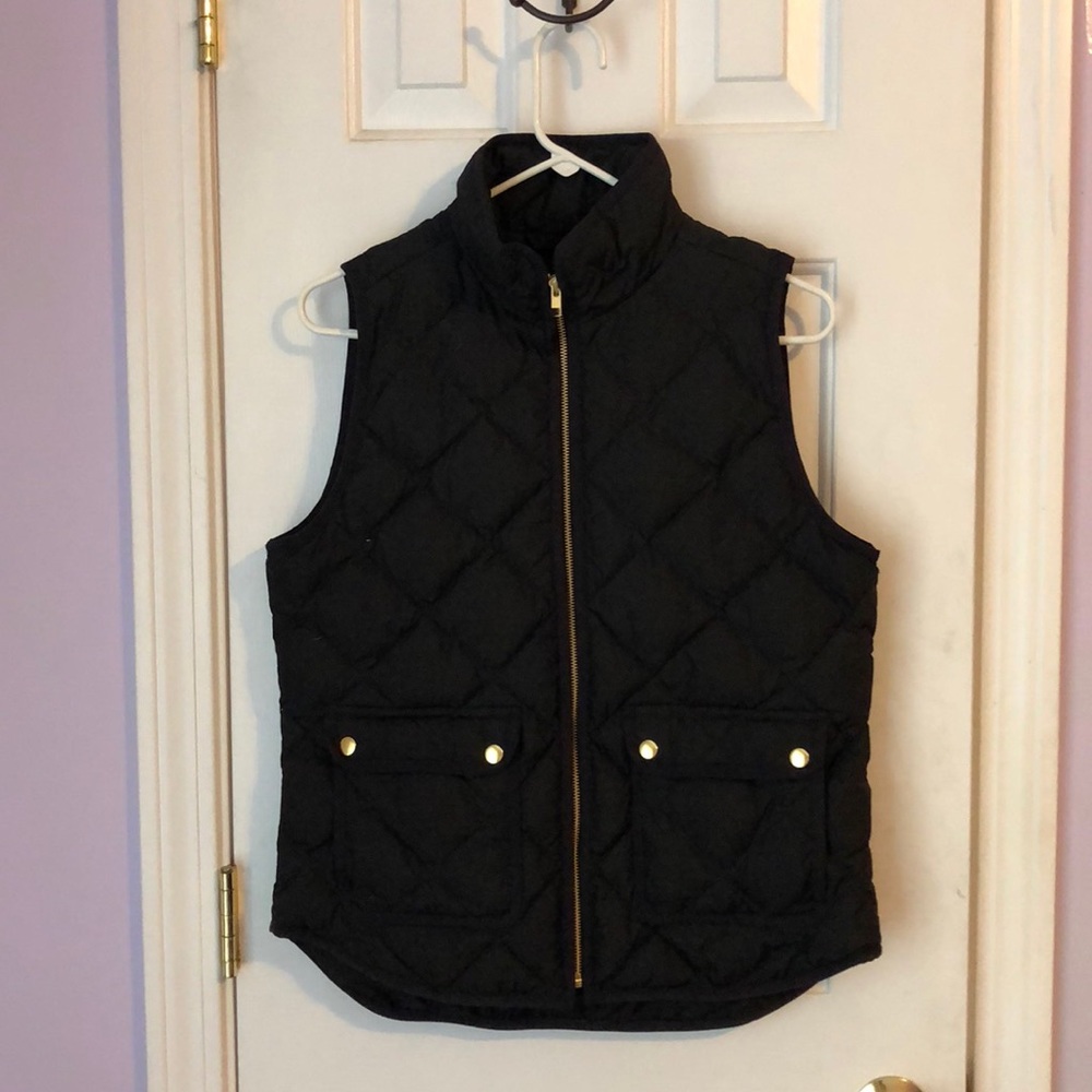 J. Crew black puffy vest!